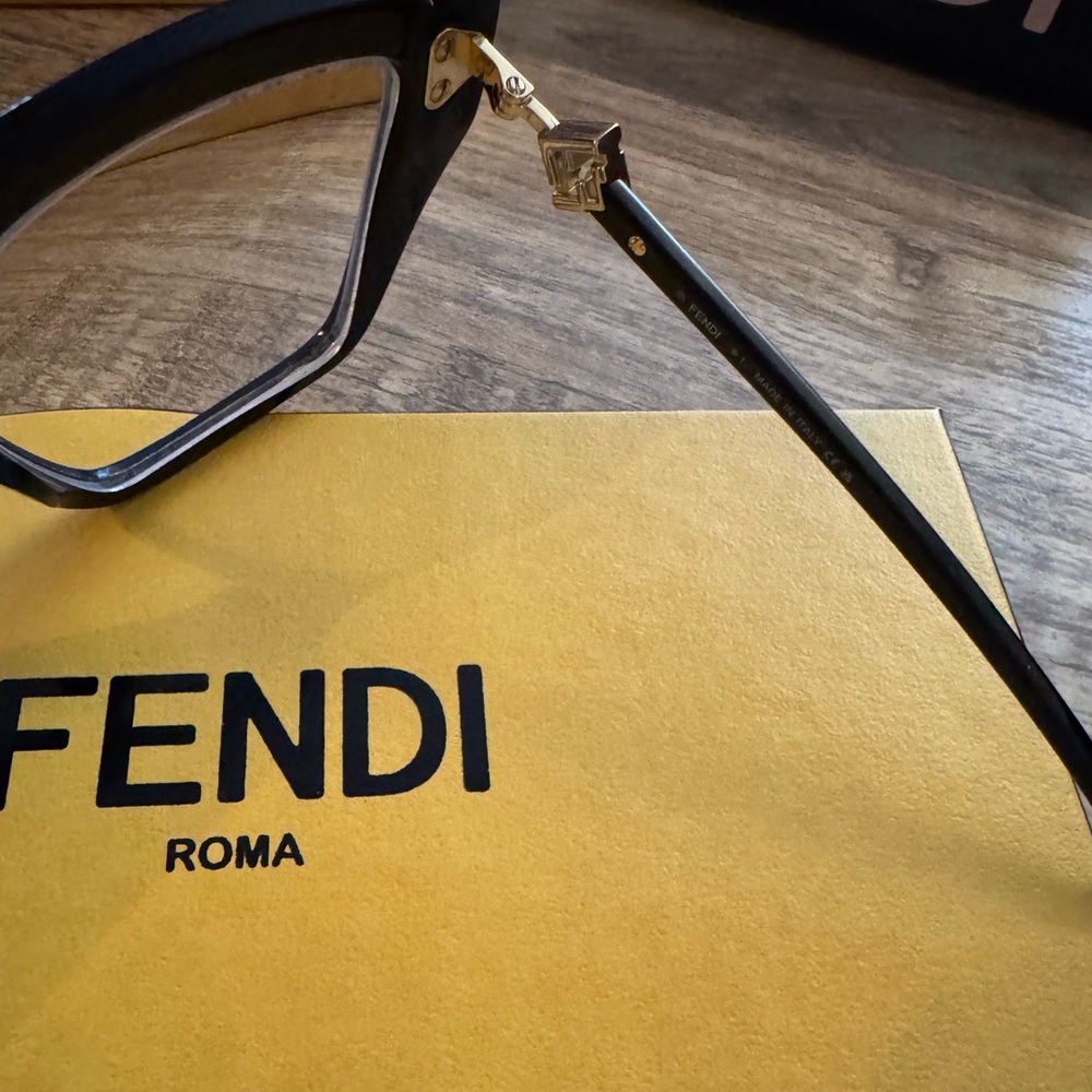 Fendi FE40161I Square Black Acetate Full Rim Glasses - Picture 4 of 10